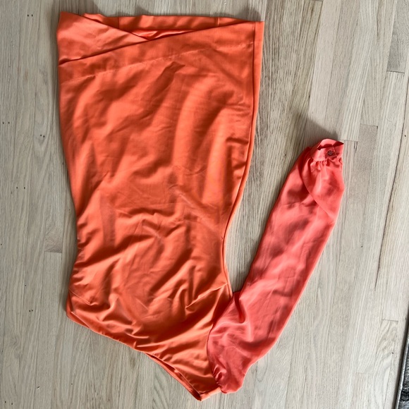 Bebe silky orange one shoulder dress - Picture 2 of 5